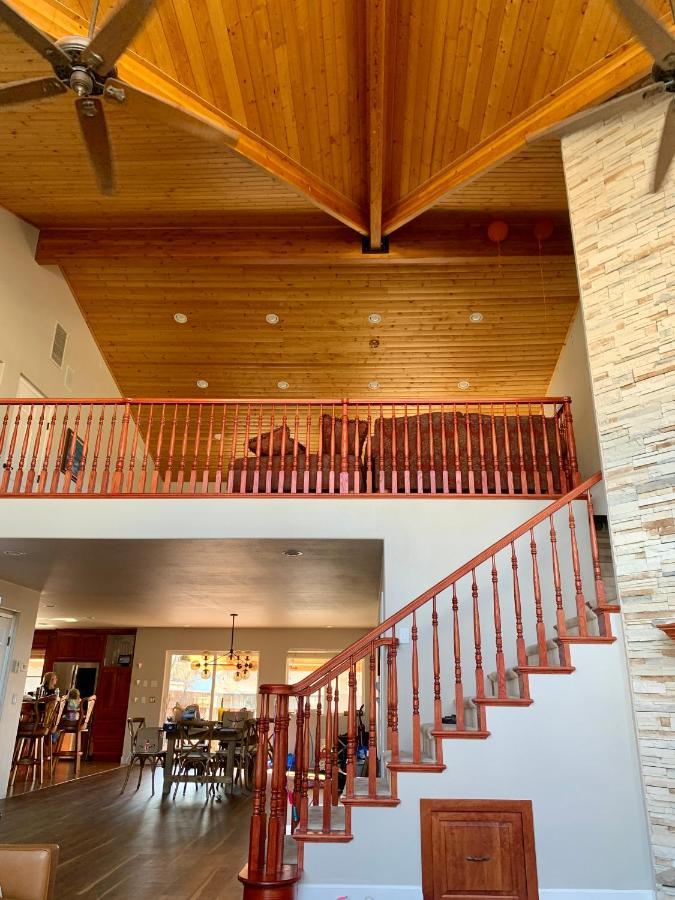 Clearlake Oaks Stunning 3,400 Sq Ft Lake House W Boat Dock, Sauna, Steam Shower, And Moreヴィラ エクステリア 写真